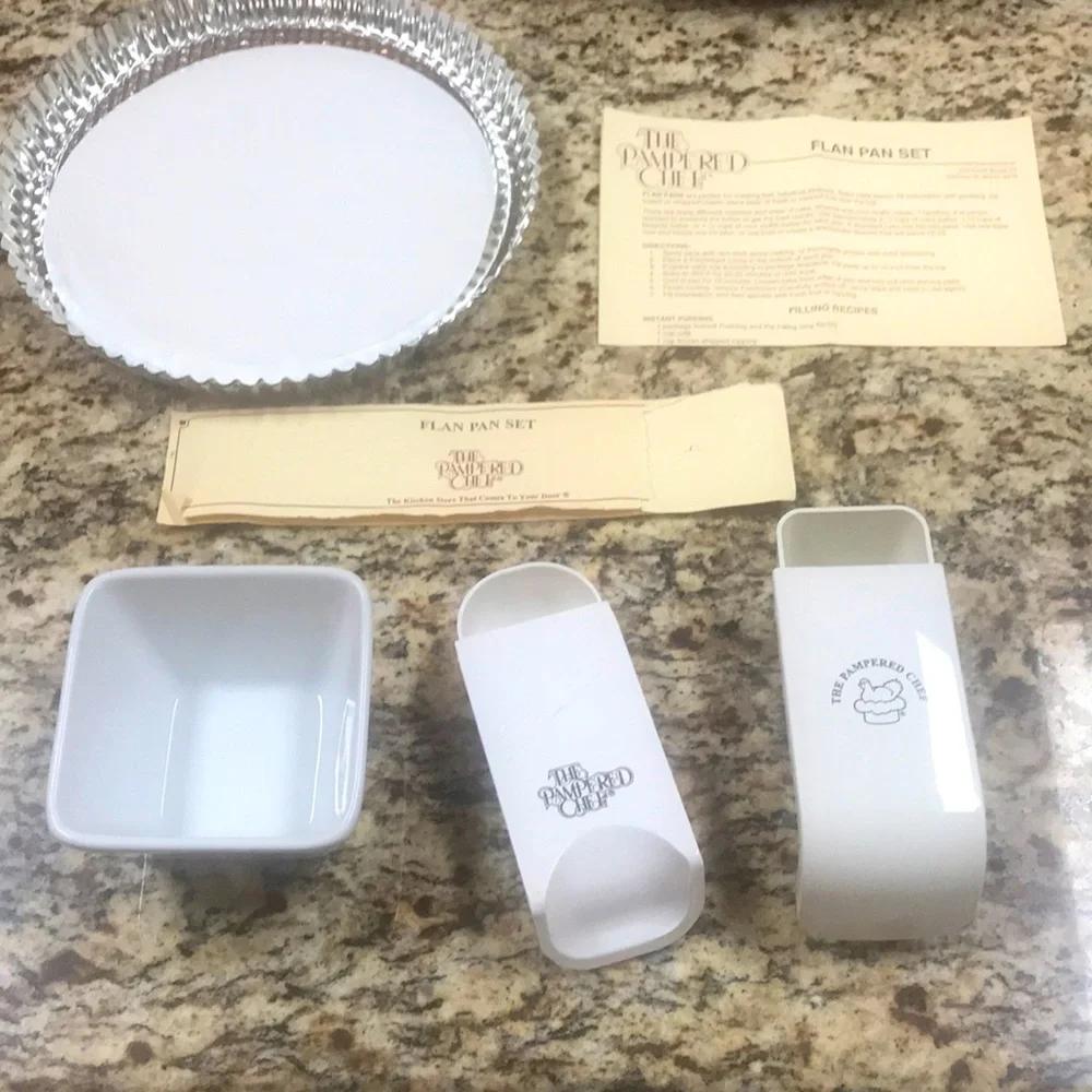 Pampered Chef Bundle - Flan Pan 2 Piece Set, 2 Measure Cups & Fondue Set